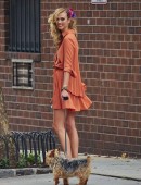 Karlie-Kloss-Walking-Her-Dog-in-NYC-1