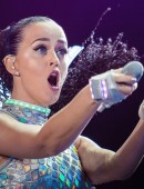 Katy-Perry-Performing-at-Rio-Music-Festival-in-Rio-de-Janeiro-2