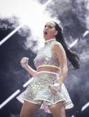 Katy-Perry-Performing-at-Rio-Music-Festival-in-Rio-de-Janeiro-6