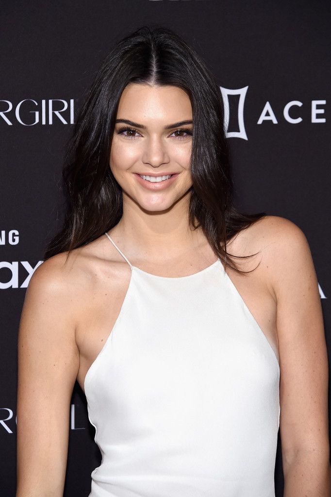 Kendall-Jenner-at-2015-Harper's-BAZAAR-ICONS-Event-in-NYC-3