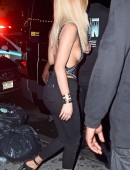 Kylie-Jenner-at-Prabal-Gurung-Fashion-Show-NY-13