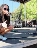 Zoe-Kravitz-at-2015-Budweiser-Made-in-America-Festival-in-Philadelphia-4