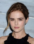 Zoey-Deutch-612