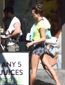 Alessandra-Ambrosio-Leaving-a-Yoga-Studio-in-Brentwood-4
