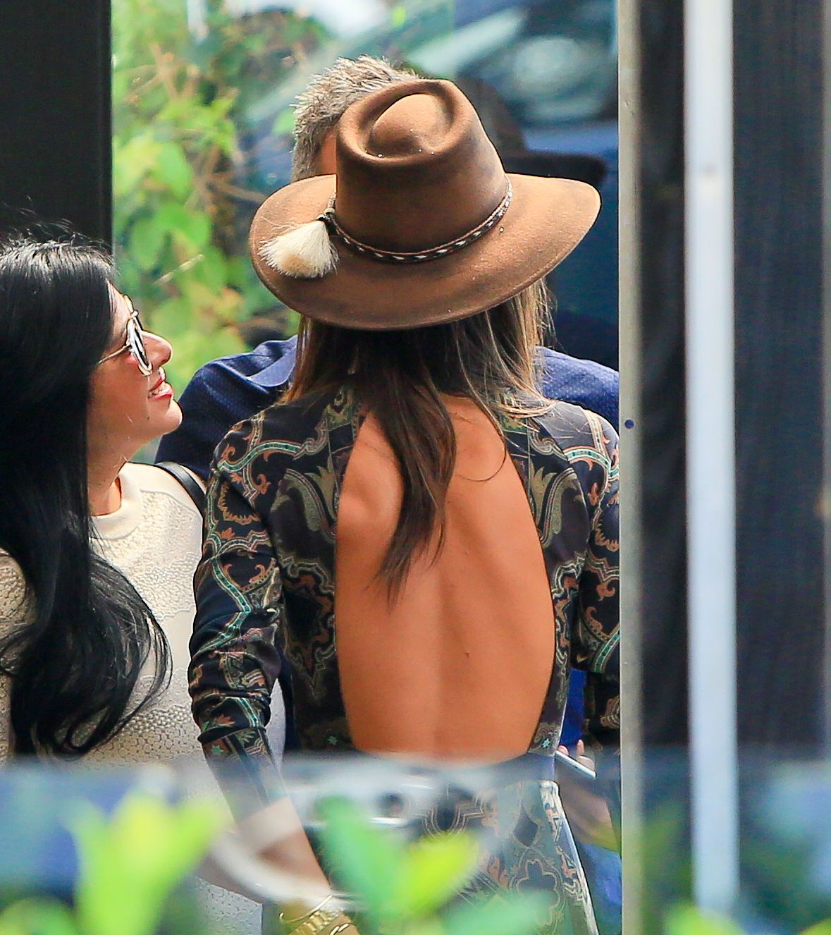 Alessandra-Ambrosio-in-Beverly-Hills-607