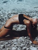 Alexis-Ren-Coulbourne-Bikini-Photoshoot-8