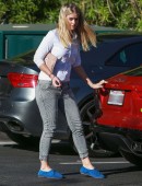 Alice-Eve-at-Bristol-Farms-in-West-Hollywood-10