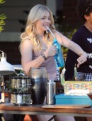 Chloe-Grace-Moretz-Set-of-Neighbors-2-Sorority-Rising-in-LA-7
