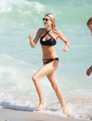 Lena-Gercke-in-Black-Bikini-8