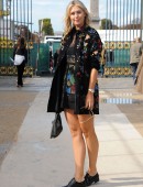 Maria-Sharapova-Paris-Fashion-Week-October-2015-5