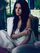Selena-Gomez-in-Billboard-2015-2