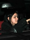 Ariel-Winter-Leggy-525