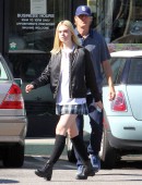 Elle-Fanning-in-Skirt-2