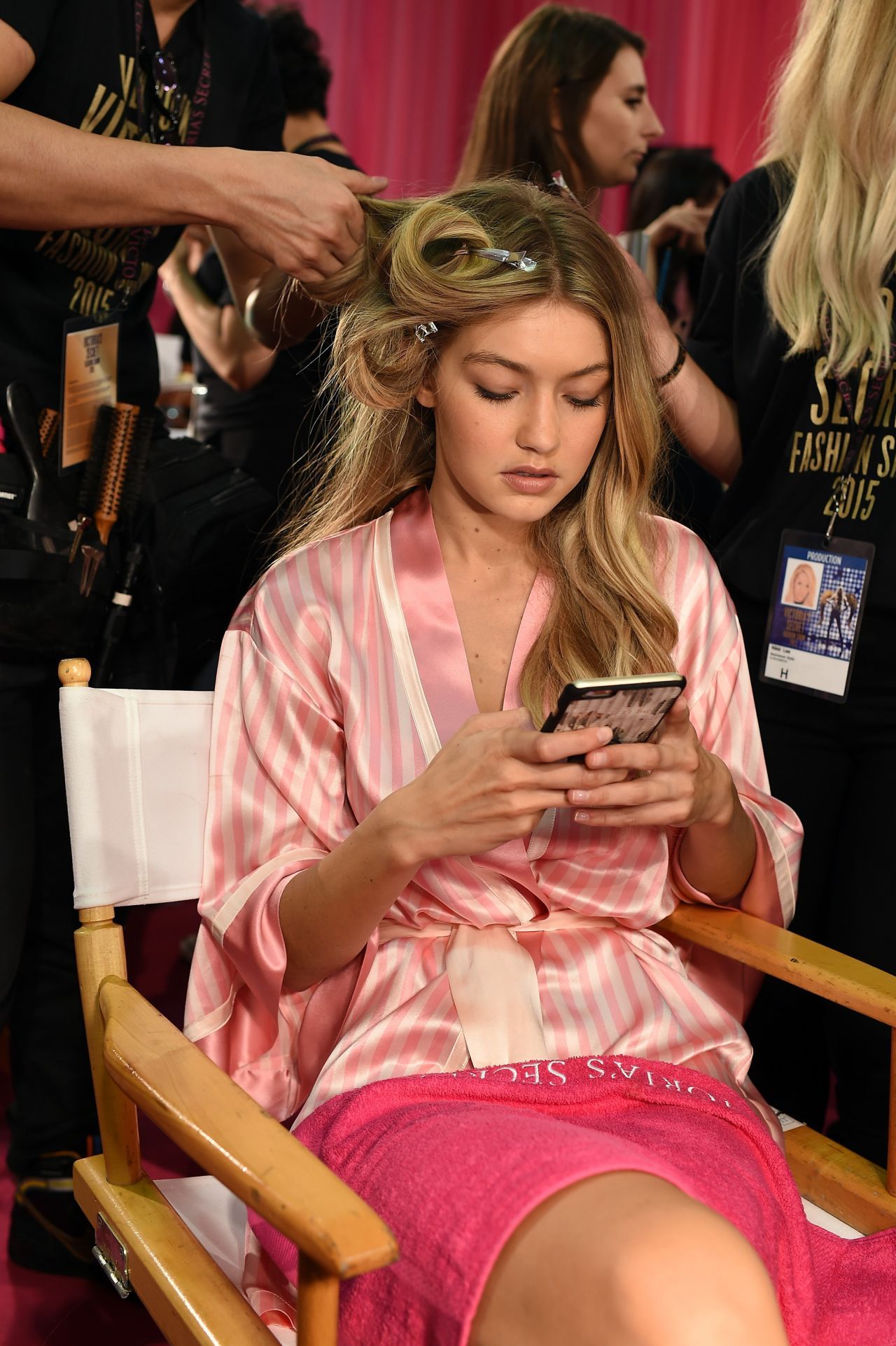 Gigi-Hadid -2015-Victoria’s-Secret-Fashion-Show-NYC-2