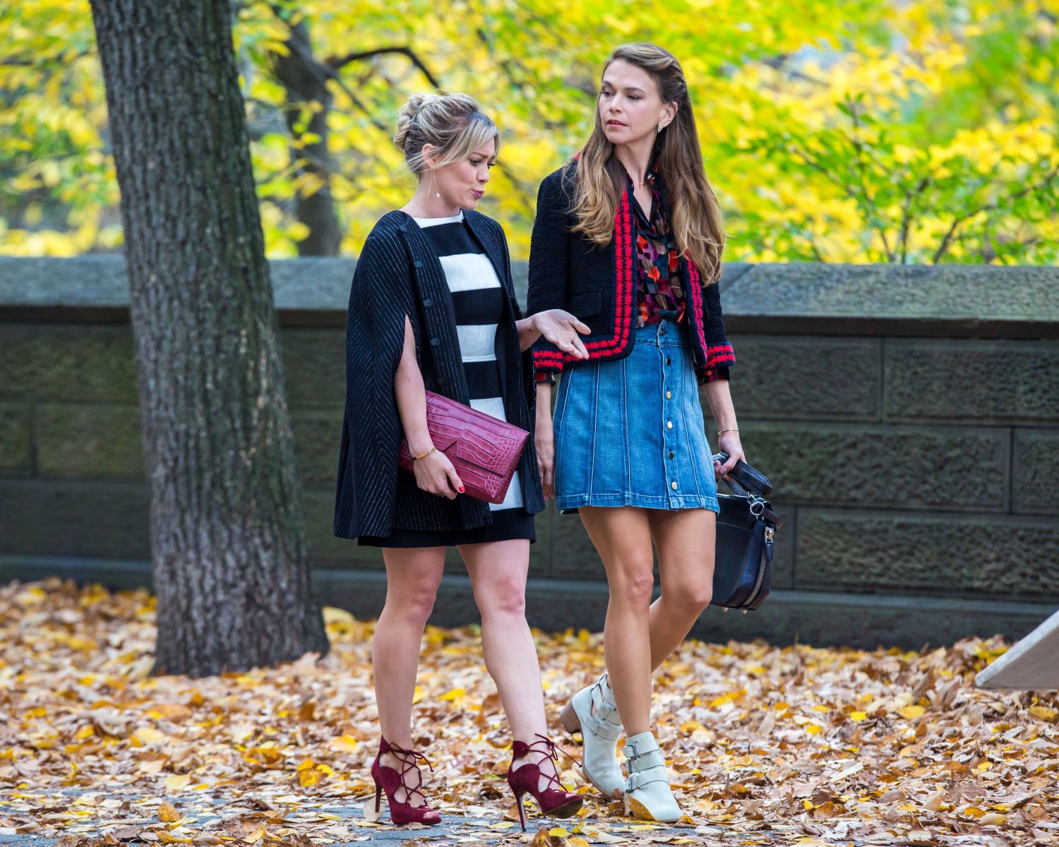 Hilary-Duff-on-the-Set-of-Younger-in-NY-10