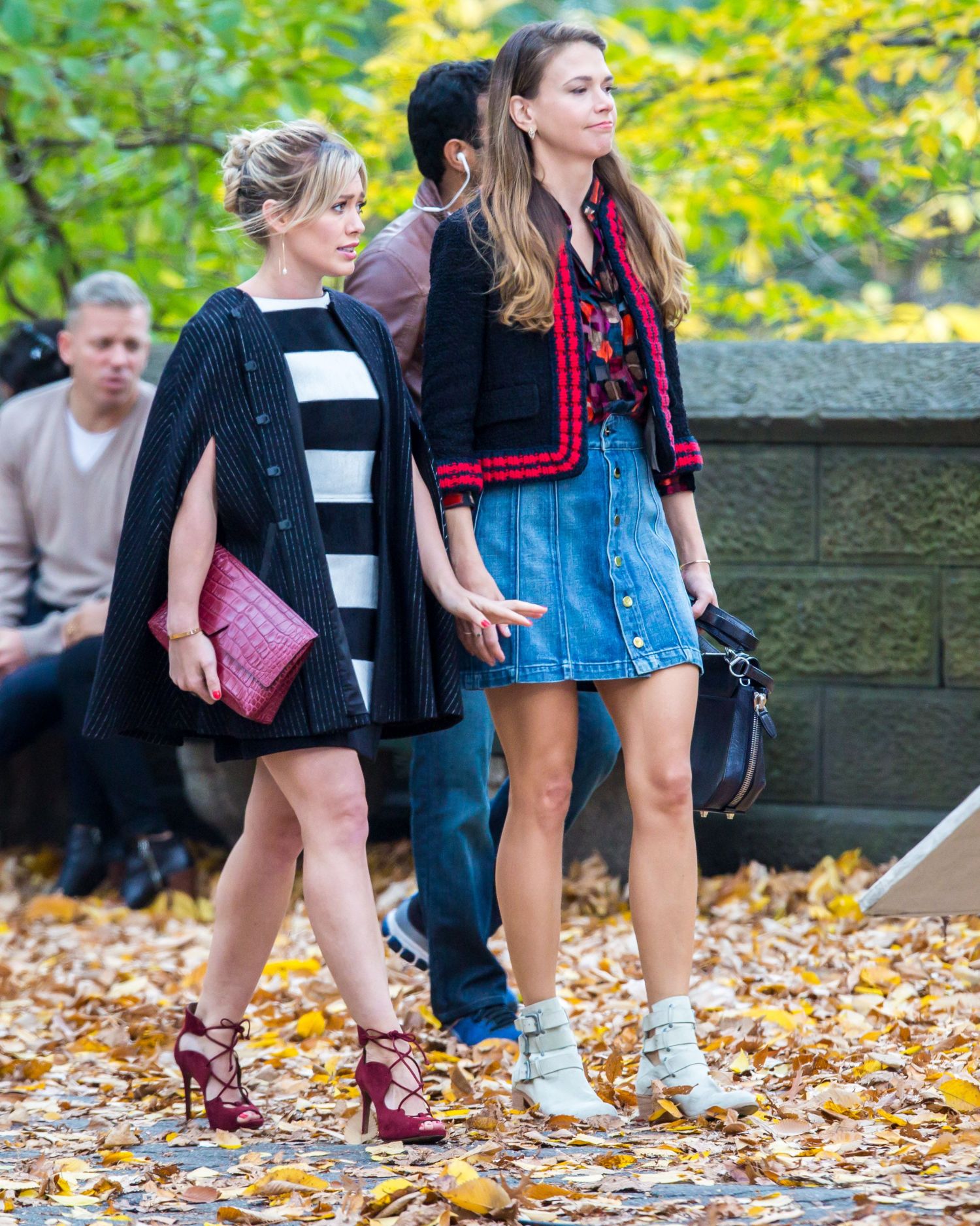 Hilary-Duff-on-the-Set-of-Younger-in-NY-2