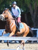 Kaley-Cuoco-Flintridge-Riding-Club-LA-10