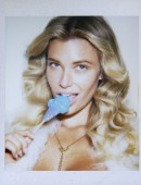 Samantha-Hoopes-Nextdoormodel-Issue-15-13