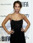 Alicia-Vikander-The-Moet-British-Independent-Film-Awards-2015-London-1