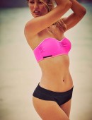 Candice-Swanepoel-Victorias-Secret-Dec-2015-14