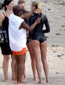 Candice-Swanepoel-in-Wetsuit-5