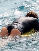 Candice-Swanepoel-in-Wetsuit-9