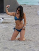 Claudia-Romani-in-Blue-Bikini-12