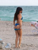 Claudia-Romani-in-Blue-Bikini-6
