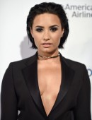 Demi-Lovato-Billboard's-10th-Annual-Women-in-Music-3
