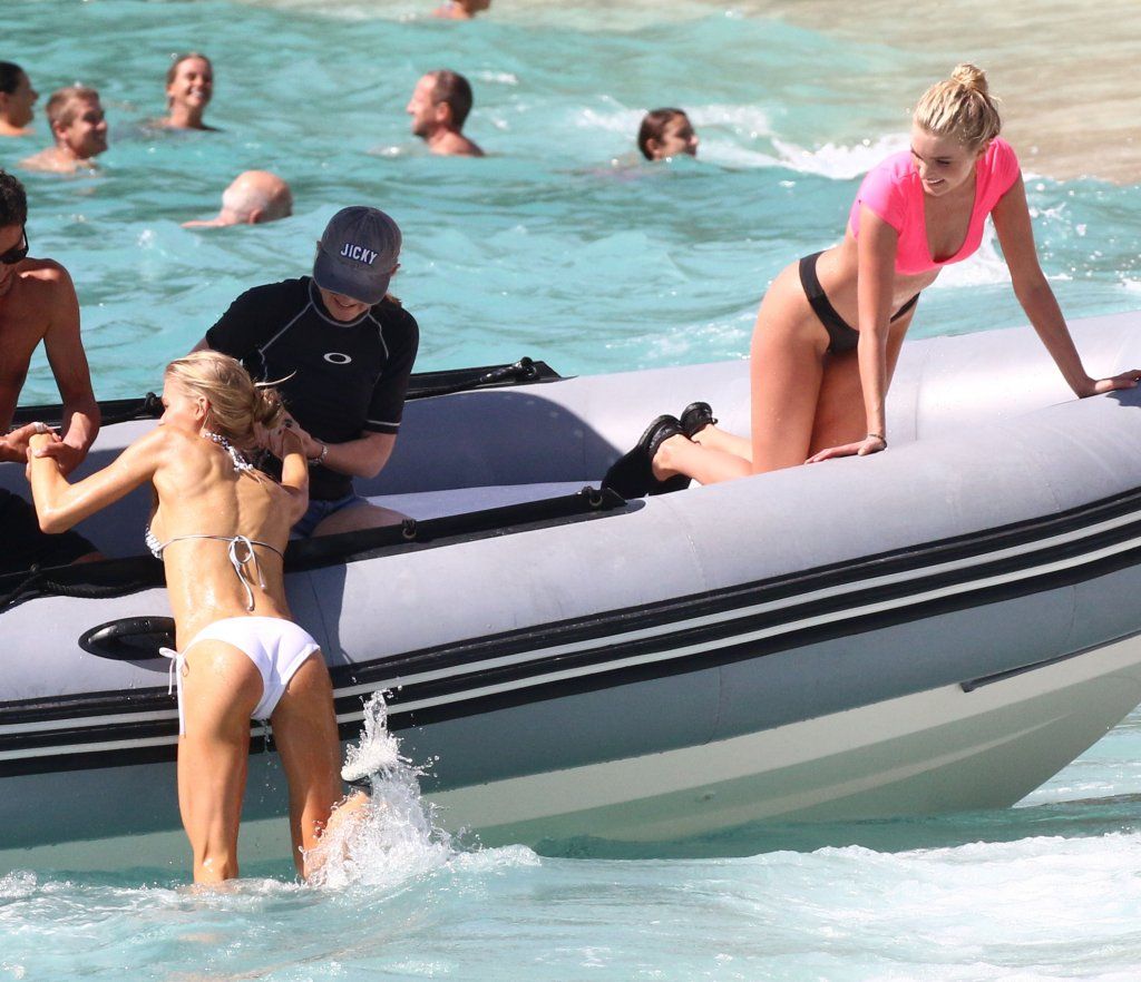 Elsa-Hosk-and-Vita-Sidorkina-VSP-St-Barths-3