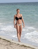 Gemma-Atkinson-in-Bikini-13