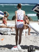 Jaime-King-wearing-a-Swimsuit-at-Miami-Beach-2