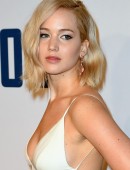 Jennifer-Lawrence-Premiere-Joy-NY-8
