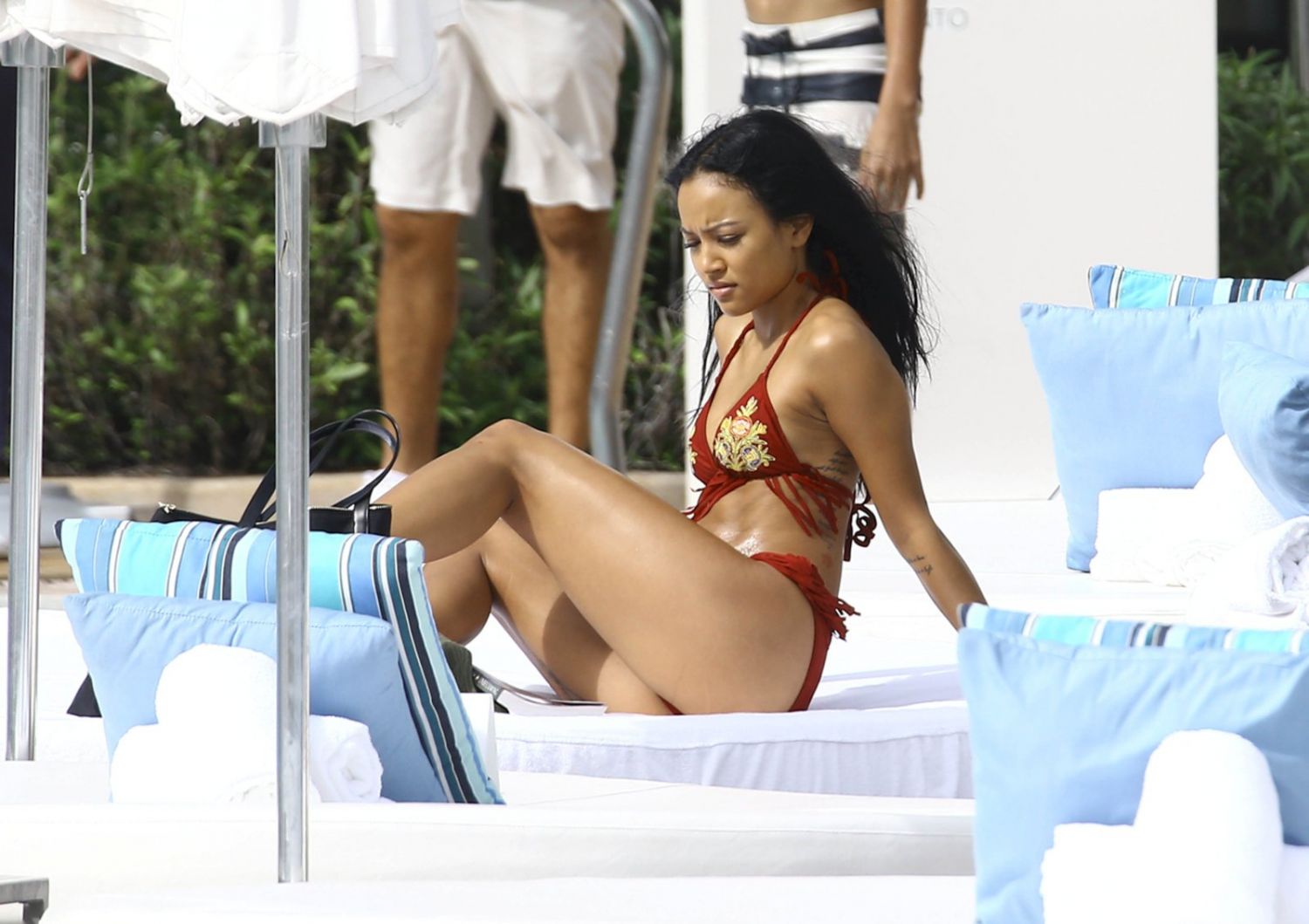 Karrueche-Tran-Bikini-Candids-Miami-16