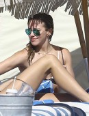 Katie-Cassidy-Bikini-Miami-5