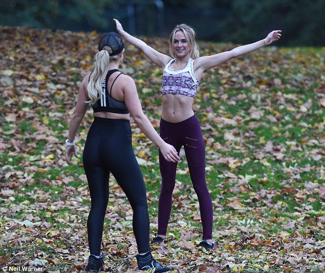 Kimberley-Garner-Working-Out-in-Hyde-Park-8