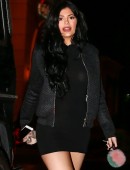 Kylie-Jenner-Leggy-Calabasas-10