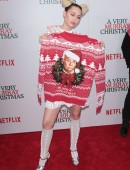 Miley-Cyrus-A-Very-Murray-Christmas-NYH-Screening-2