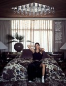 Miranda-Kerr-Madame-Figaro-Magazine-December-2015-3