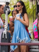 Rihanna-in-skirt-Barbados-11