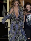 Rita-Ora-Cleavage-Candids-in-London-8