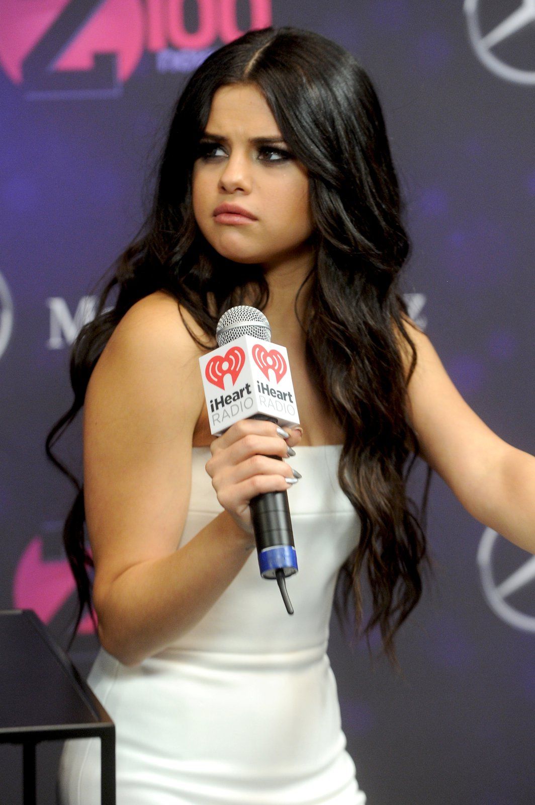 Selena-Gomez-Z100’s-Jingle-Ball-2015-NY-20