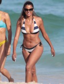 Claudia-Jordan-in-Bikini-in-Miami-8