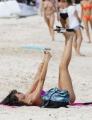 Georgia-Fowler-in-Bikini-11