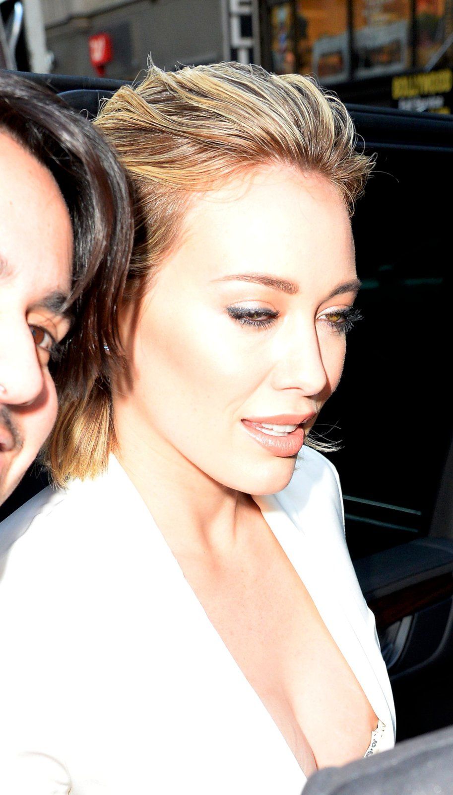 Hilary-Duff-402