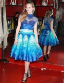 Karolina-Pisarek-Shopping-at-For-the-Stars-Fashion-House-3
