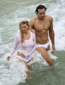 Lara-Stone-in-Wet-T-Shirt-9