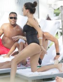 Madison-Beer-in-Black-Swimsuit-4