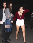 Ariel-Winter-at-The-Nice-Guy-Restaurant-in-West-Hollywood-11