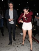 Ariel-Winter-at-The-Nice-Guy-Restaurant-in-West-Hollywood-3